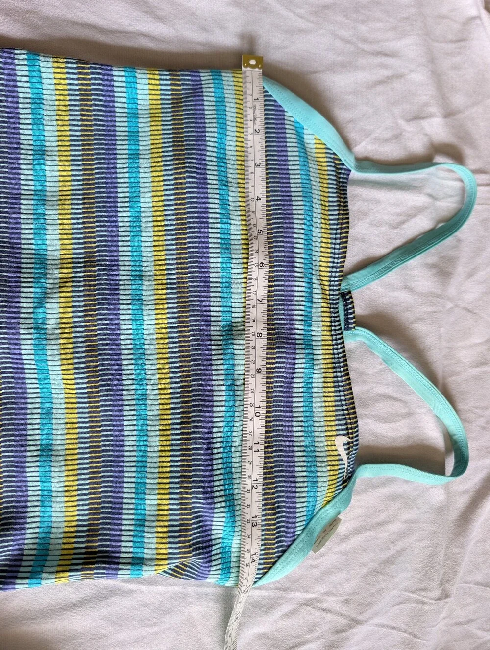 Nike color top